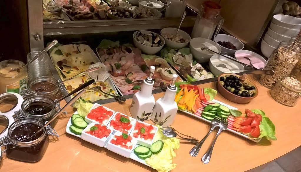 Hotel Kunterbunt In Wuerzburger Innenstadt מראה חיצוני תמונה
